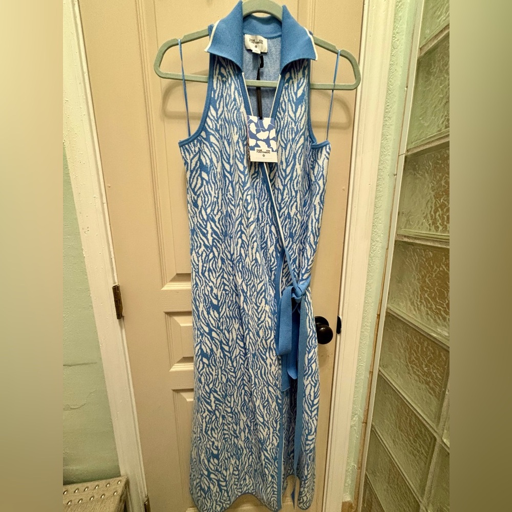 Diane Von Furstenberg for Target Blue and White racerback Dress NWT Size Large